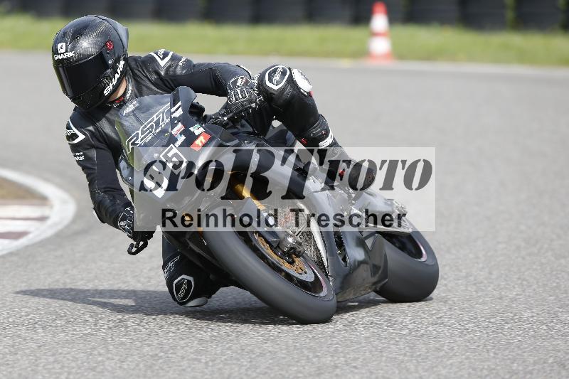 /53 16.09.2025 Track Day Domi Aegerter ADR/Gruppe rot/85